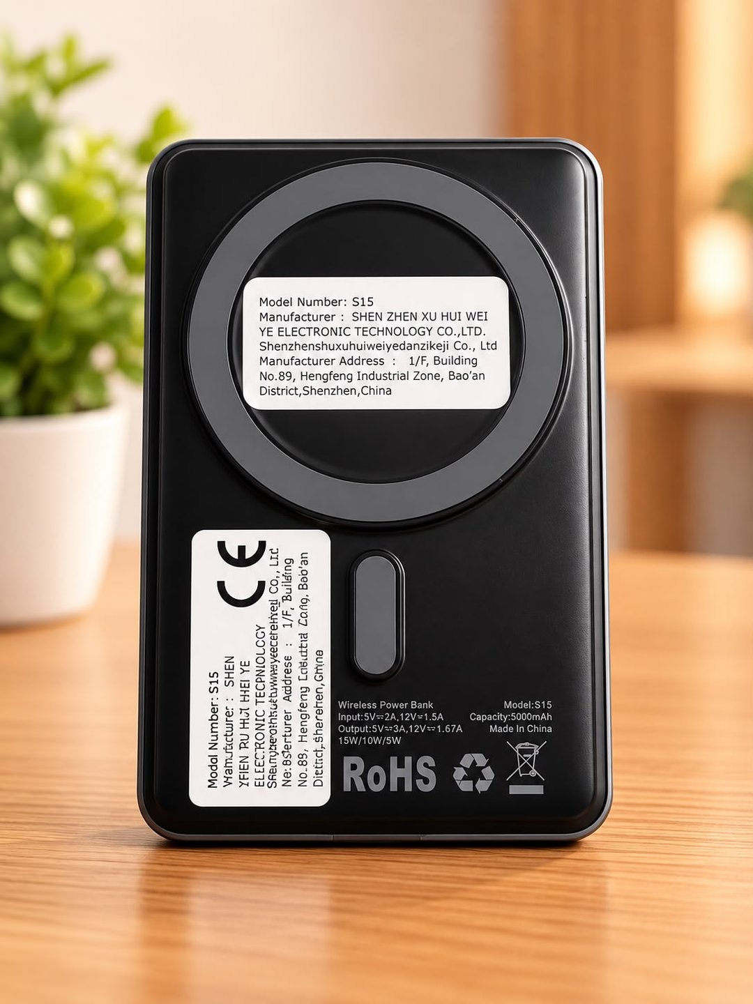 Parte magnética del power bank con anillo y certificaciones CE y RoHS